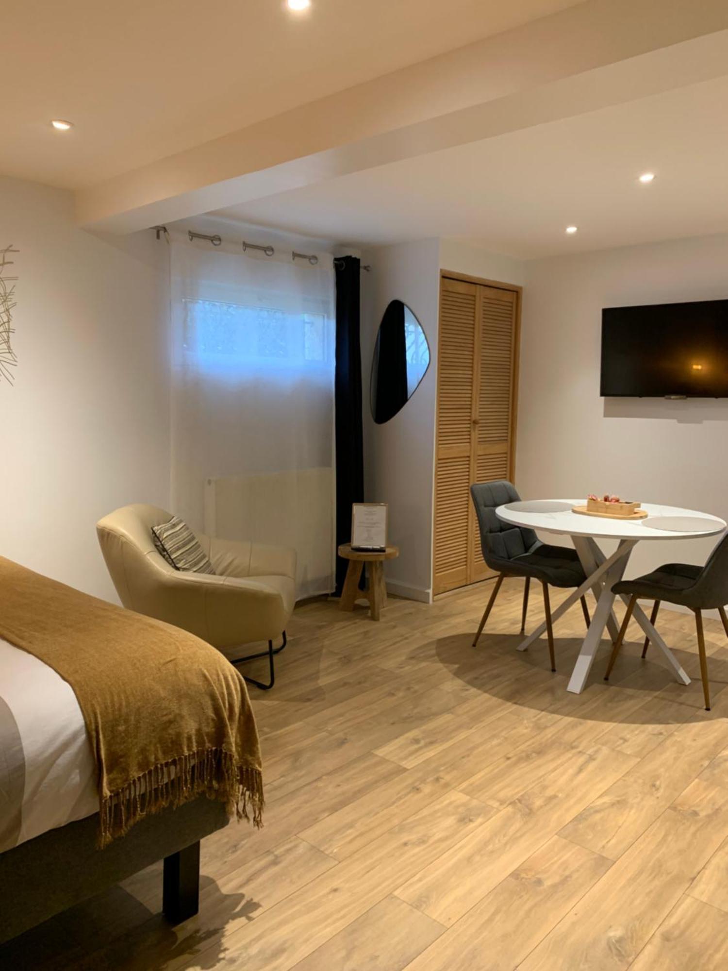 Studio Equipe Le Chasseland 沙西约 外观 照片